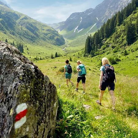 Amazing In With Sauna, Wifi And 2 Bedrooms #184 Lägenhet Klosterle am Arlberg