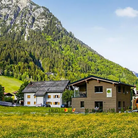 Lägenhet Amazing In With Sauna, Wifi And 2 Bedrooms #184 Klosterle am Arlberg